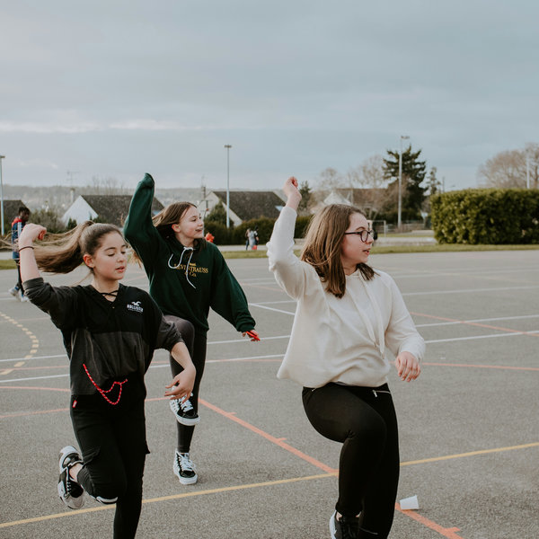 DANSE EN LIGNE